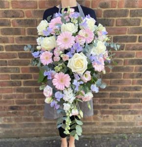 COTTAGE GARDEN LUXURY SINGLE ENDED SPRAY