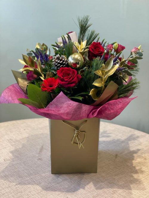Christmas Aqua Pack - Red Roses