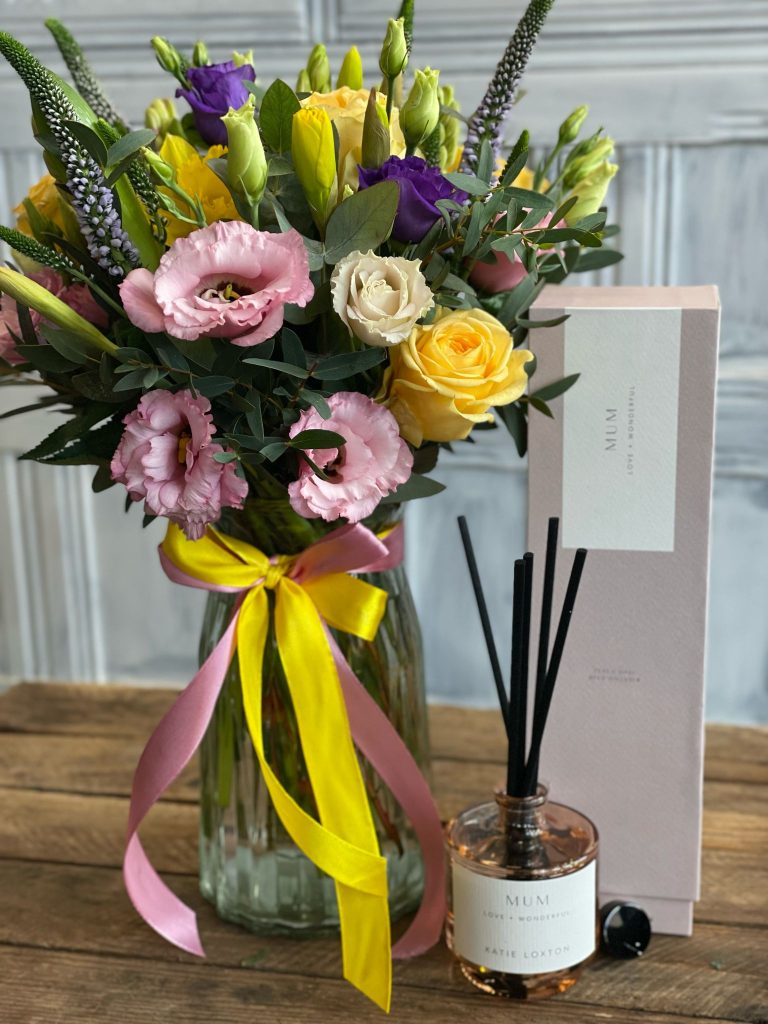 Beautiful Mother's Day vase made with the finest quality flower's with Katie Loxton Diffuser
